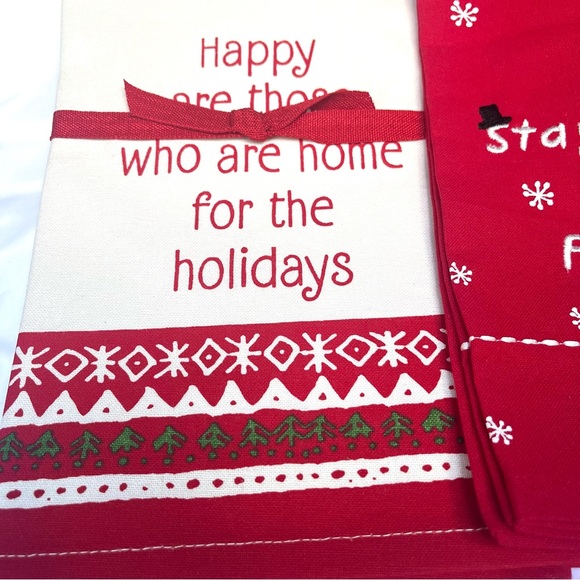 Hallmark Christmas Dishtowels. Set of 2. NWT - Picture 4 of 5